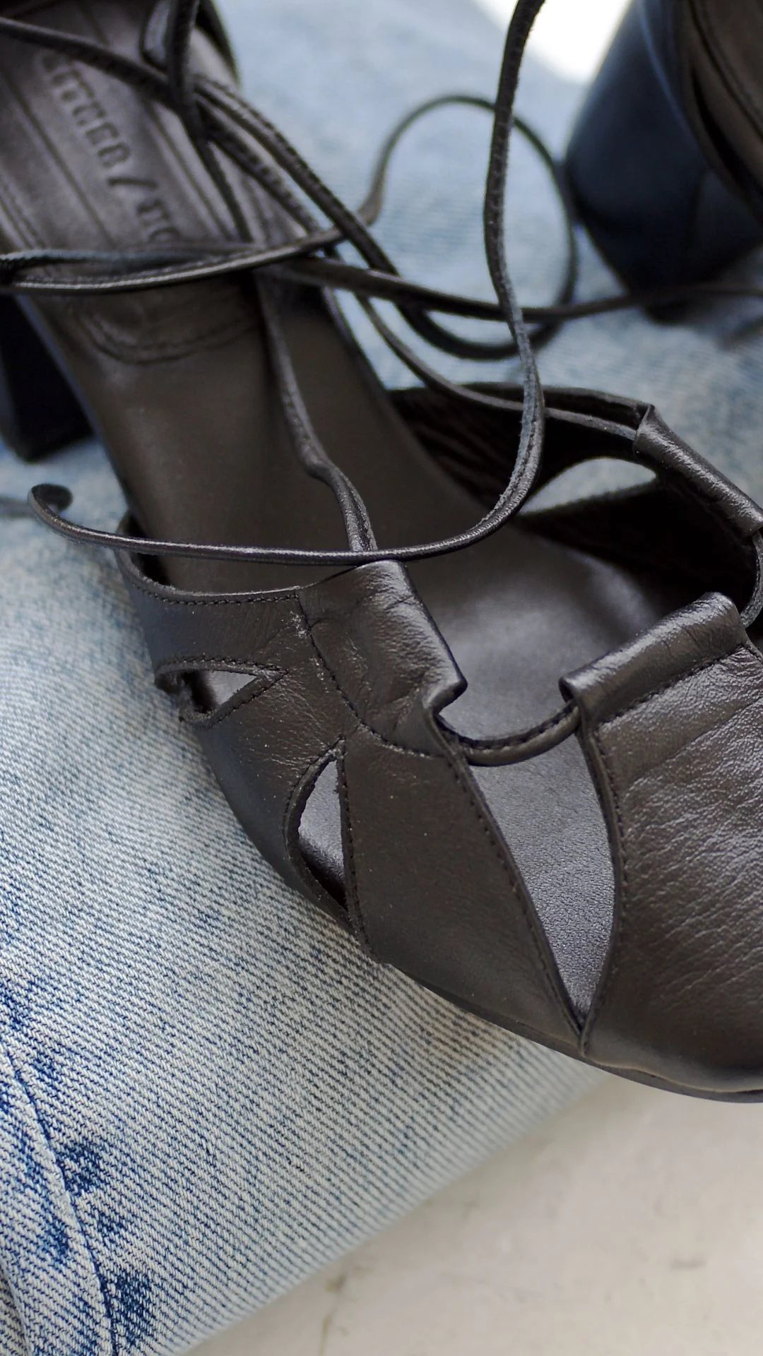The Demi Heel [Black] - Image 5