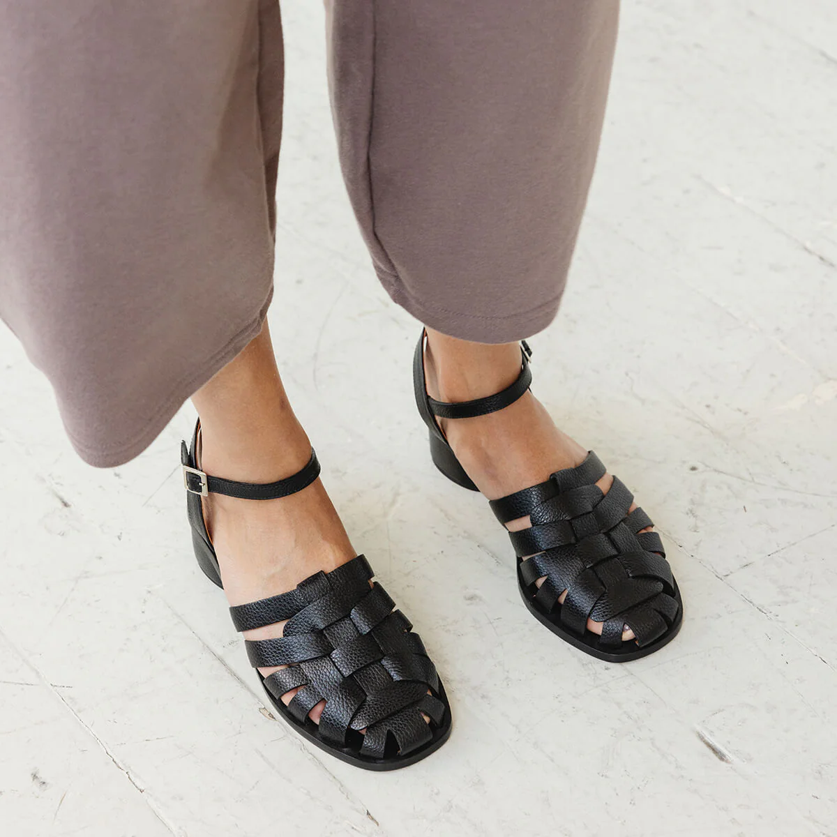 The Fisher Heel [Black] - Image 7