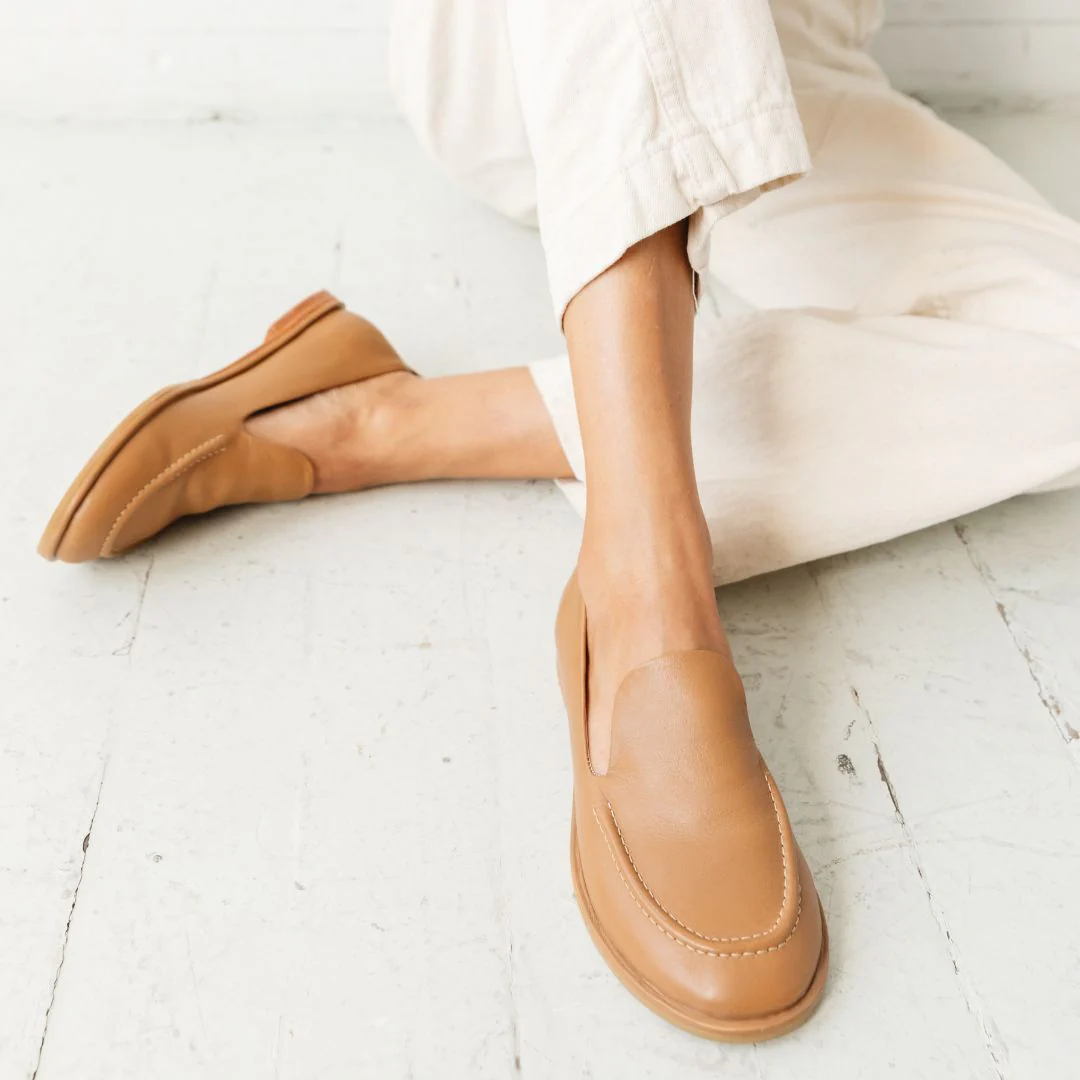 The Loafer [Miel] - Image 6
