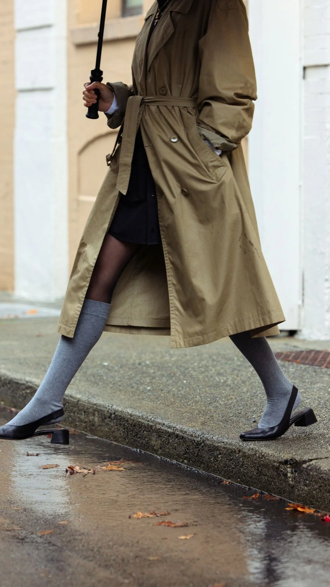 The Slingback [Black] - Image 5