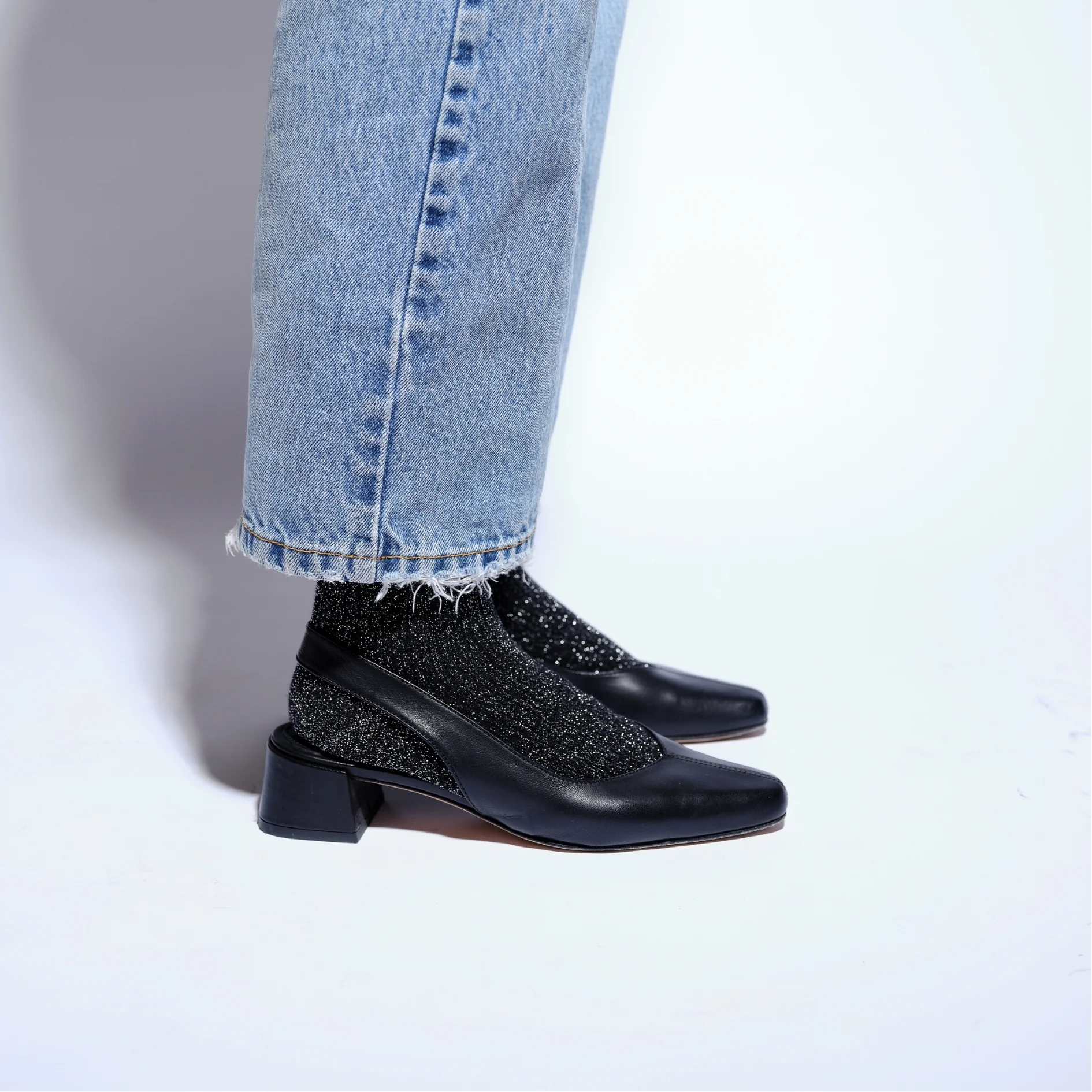 The Slingback [Black] - Image 9