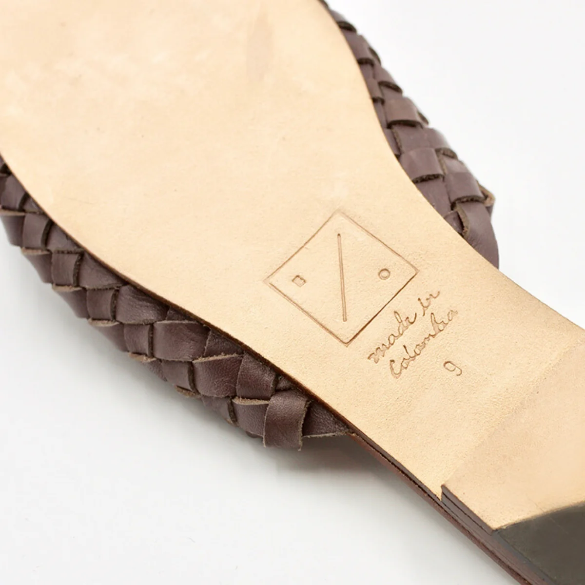 The Woven Slide [Umber] - Image 11