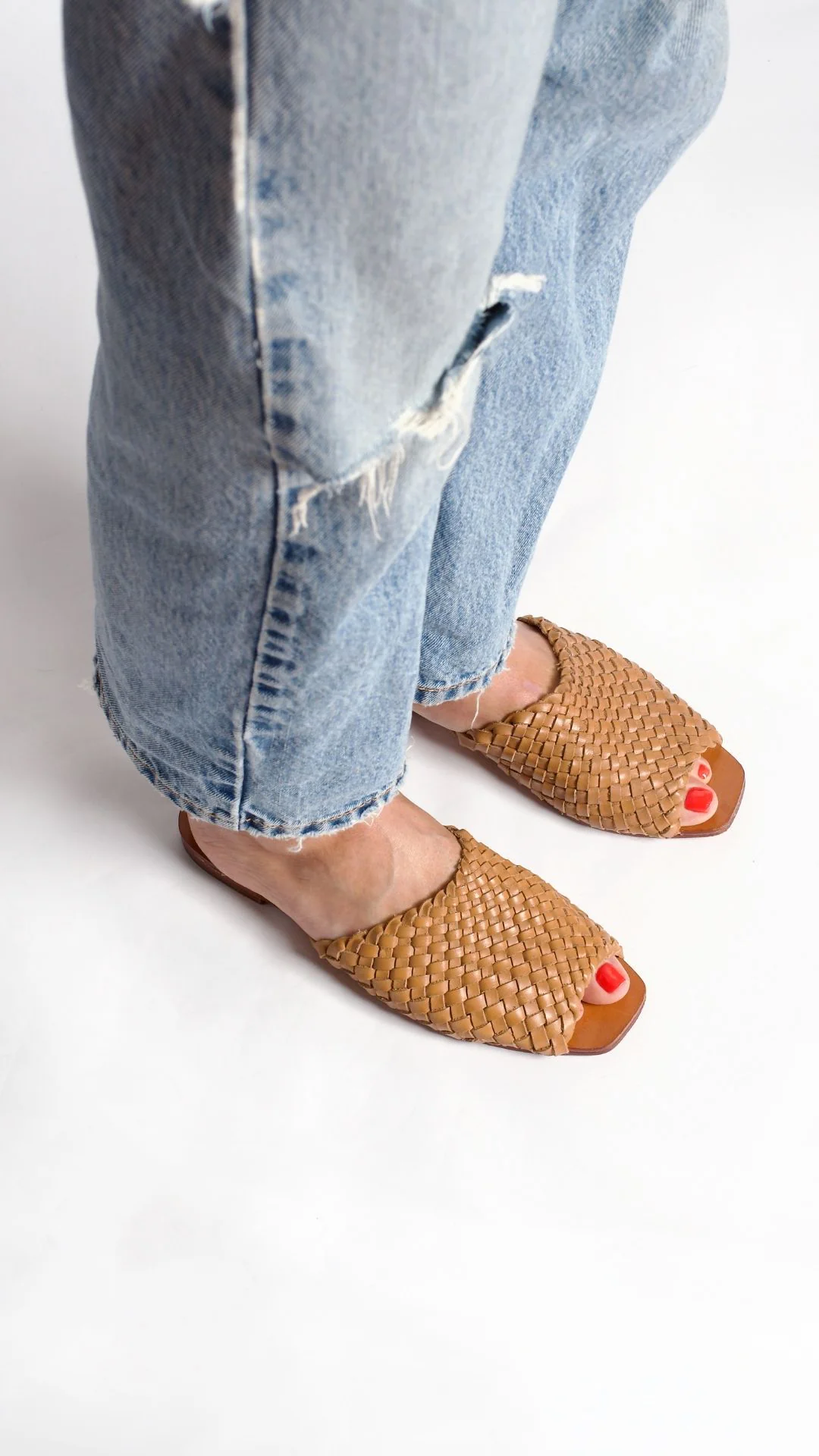 The Woven Slide [Miel] - Image 5
