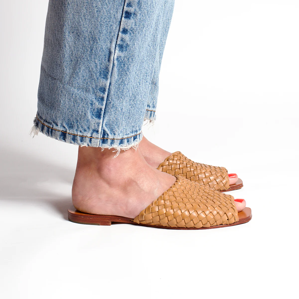 The Woven Slide [Miel] - Image 7